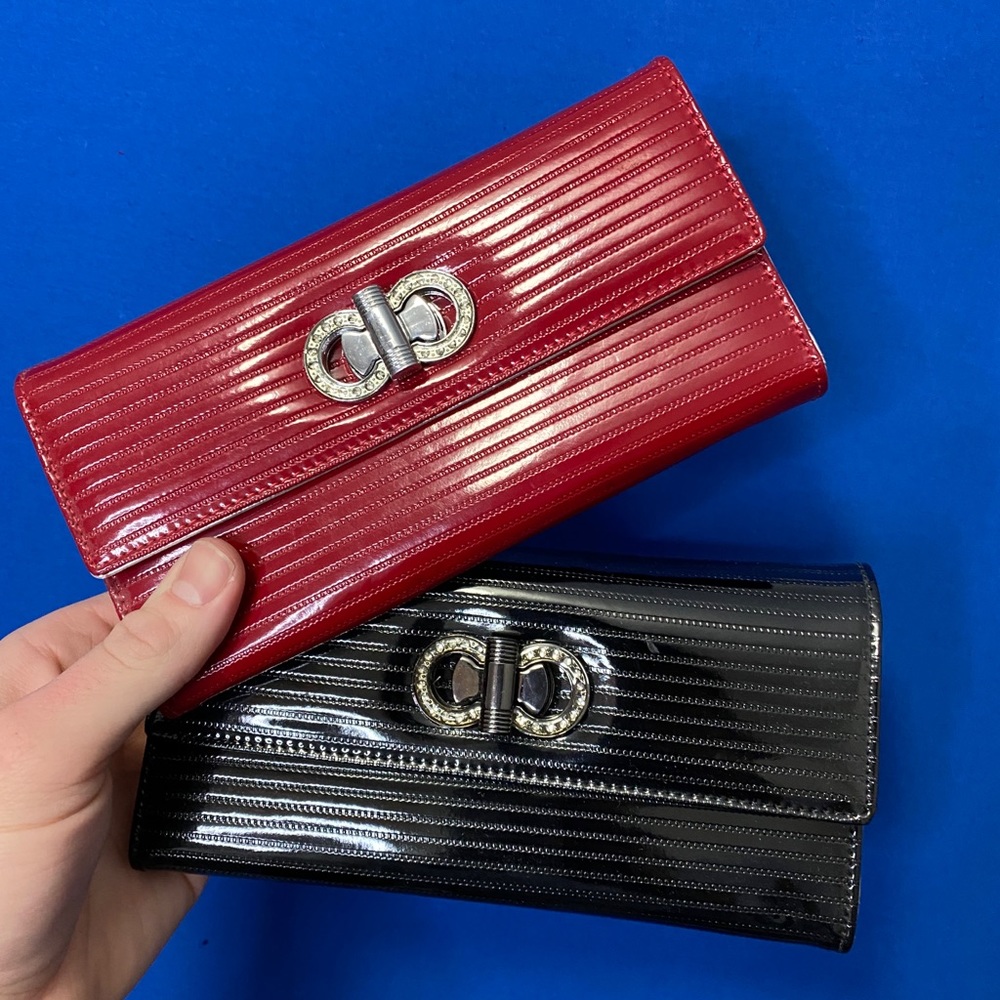 Vintage Wallet Clutches (Pair)